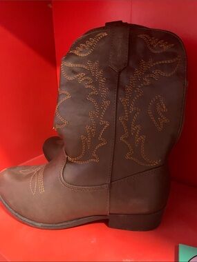 Amazon Kids Brown Western-Style Pull-On Boots